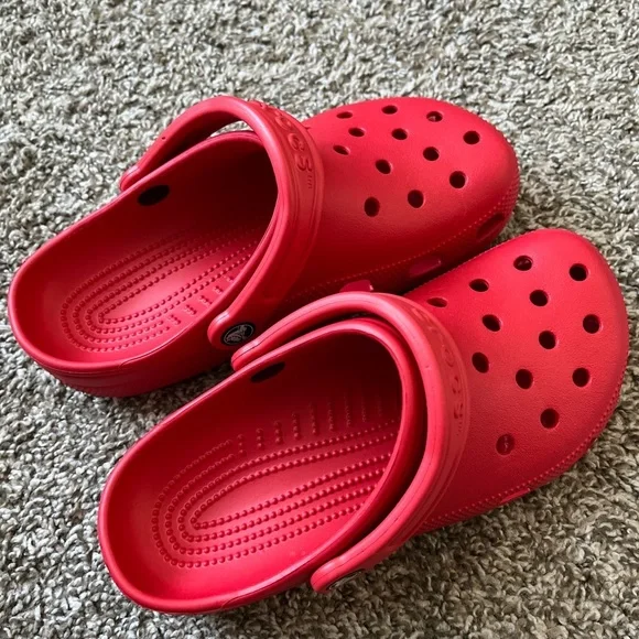 Crocs never used size 9 $_12.JPG?set_id=880000500F main image 3